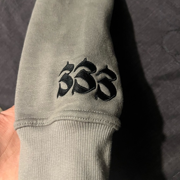 Angelic motion grey hoodie - Picture 4 of 4